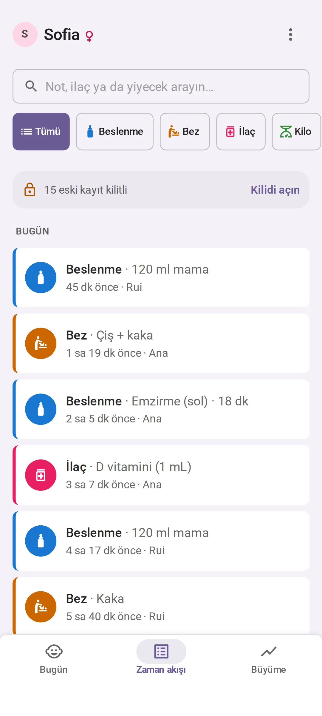 Bundle of Joy’da bugünün zaman akışı, en yenisi en üstte, her kayıtta ekleyen kişinin adıyla: 45 dakika önce 120 ml mama (Rui), 1 saat 19 dakika önce çiş ve kaka bezi (Ana), 2 saat 5 dakika önce sol taraftan 18 dakikalık emzirme (Ana) ve 3 saat 7 dakika önce D vitamini (Ana).